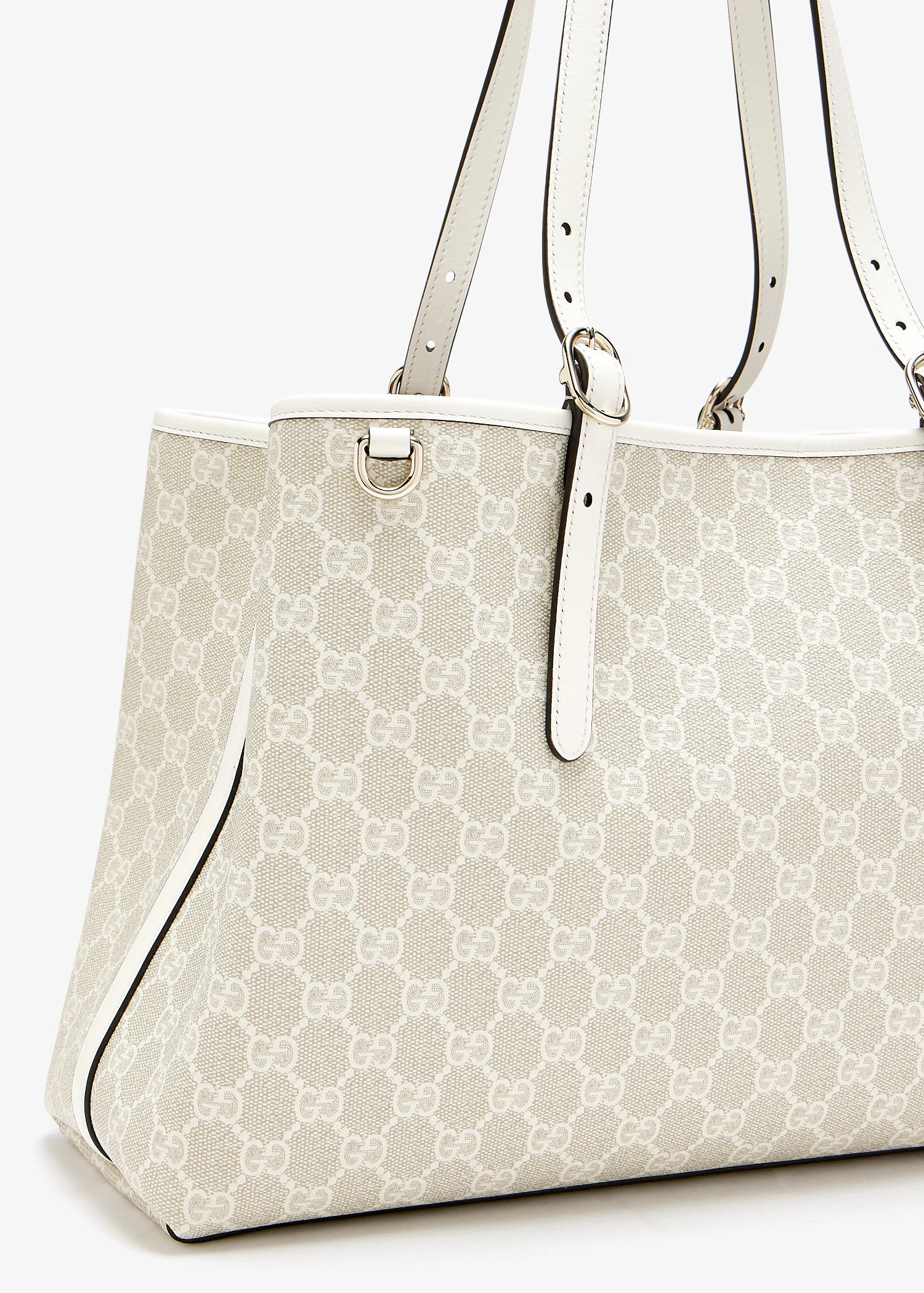 GG Supreme Canvas Convertible Shoulder Bag
