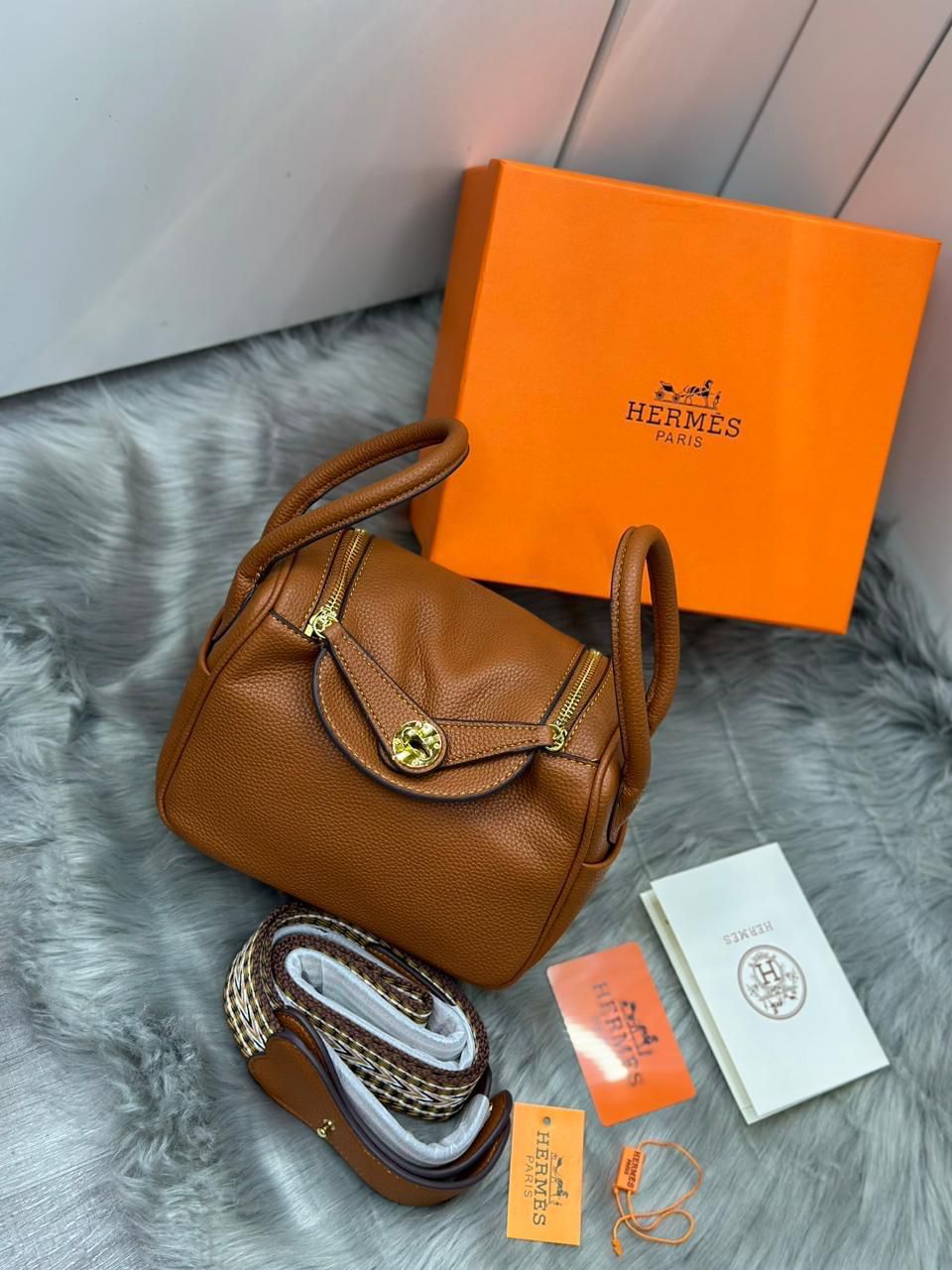 Hermès – Lindy 26 (Brown)