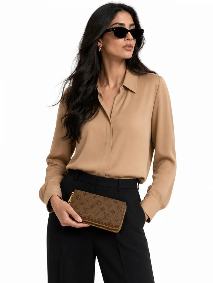 Lv Monogram Double Zip Long Wallet - model