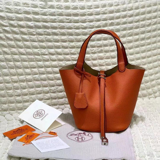 Hermès – Picotin Lock 18 (Orange)