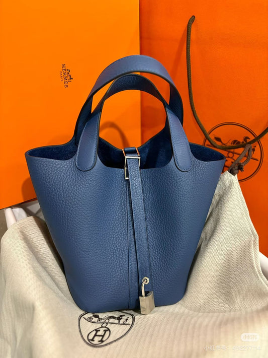 Hermès – Picotin Lock 18 (Blue)